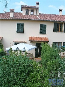 Foto Casale a Vinci di 160 m² con 6 locali in vendita