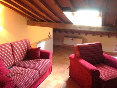 Foto Casale a Asciano di 93 m² con 5 locali in vendita