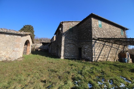 Foto Casale a Sovicille di 673 m² con 17 locali in vendita