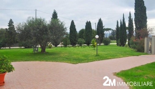 Foto Casale a Vecchiano Vecchiano Nodica di 380 m² con 10 locali in vendita