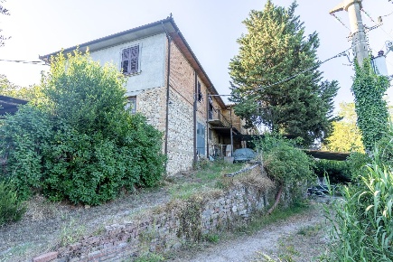 Foto Casale a Montaione Centro di 220 m² con 10 locali in vendita