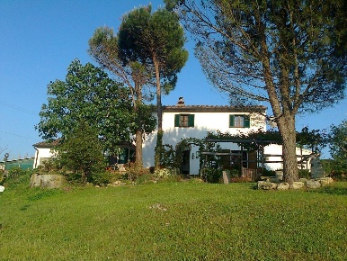 Foto Casale a Casciana Terme Lari Casciana Alta di 230 m² con 9 locali