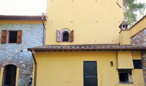 Foto Casale a Casciana Terme Lari Lari di 450 m² con 10 locali in vendita