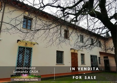 Foto Casale a Cerreto Guidi Centro di 325 m² con 12 locali in vendita