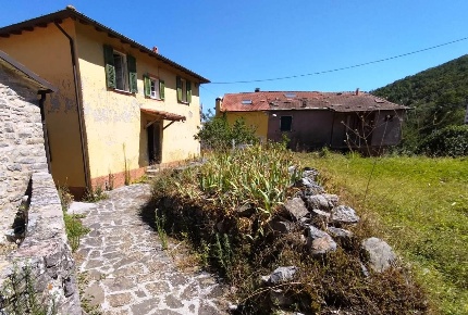 Foto Casale a Riccò del Golfo di Spezia Riccò Del Golfo di 160 m²