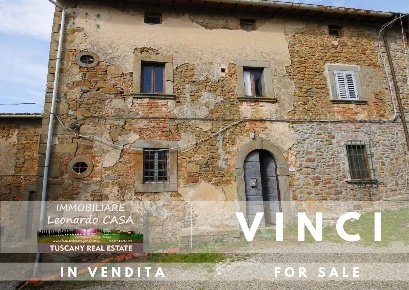 Foto Casale a Vinci Centro di 500 m² con 12 locali in vendita