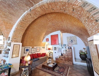 Foto Loft a Carrara di 145 m² con 4 locali in vendita