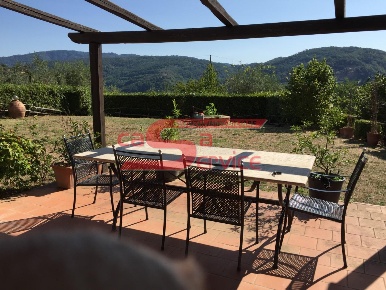 Foto Casale a Pescia Collodi, Ponte all'Abate, Monte a Pescia di 200 m²