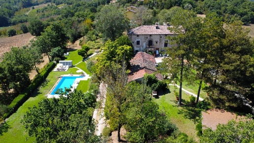Foto Casale a Monterchi Centro di 900 m² con 13 locali in vendita