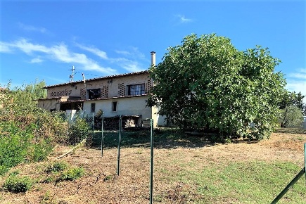 Foto Casale a Certaldo Pino di 180 m² con 7 locali in vendita