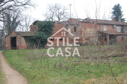 Foto Casale a Castelfranco di Sotto Orentano di 240 m² con 10 locali