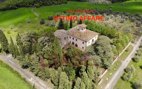 Foto Casale in Via Sant'Antonio 16, Montecatini Val di Cecina di 718 m²