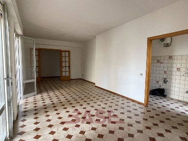 Foto Open space in Corso Giacomo Matteotti, Cecina Cecina Centro di 110 m²
