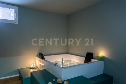 Foto Loft in Via dell'Olmata 30, Roma Colle Oppio di 103 m² con 3 locali
