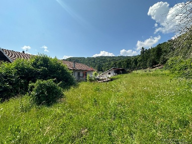 Foto Casale a Armeno Centro di 900 m² con 25 locali in vendita