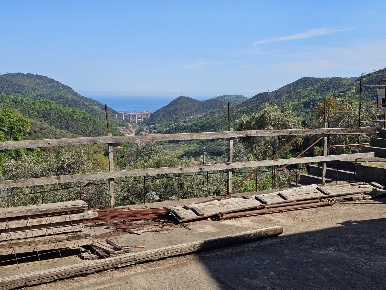 Foto Casale in Via Bosci 11, Magliolo di 500 m² con 24 locali in vendita