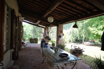 Foto Casale a Capannori Massa Macinaia - San Leonardo di 165 m² in vendita