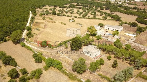 Foto Casale in Masseria Corallo snc, Martina Franca di 148 m² con 8 locali