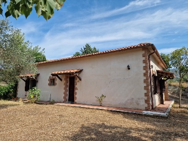 Foto Casale in Strada Provinciale 34, Montecchio Centro di 162 m²