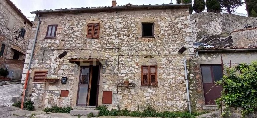 Foto Casale in Via dell'Arce 11, Semproniano Centro di 93 m² con 6 locali