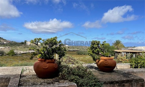 Foto Casale a Pantelleria di 90 m² con 4 locali in vendita