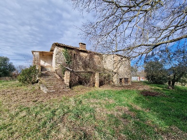 Foto Casale in Strada di Siano, Amelia di 360 m² con 13 locali in vendita