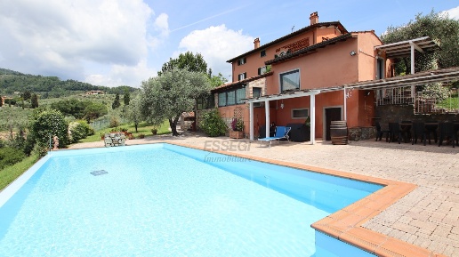 Foto Casale in Via Pieroni, Lucca Gragnano - Lappato di 530 m² in vendita