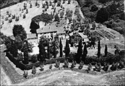 Foto Casale in Via del Cantone 10, Lucca Antraccoli di 1500 m² in vendita