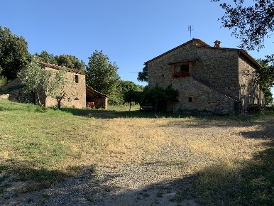 Foto Casale a Roccastrada di 430 m² con 7 locali in vendita