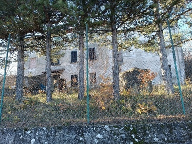 Foto Casale in Via Roma 19, Bore Centro di 150 m² con 5 locali in vendita