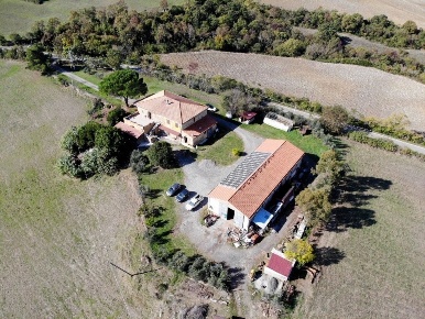 Foto Casale in SR68 25, Montecatini Val di Cecina di 540 m² con 15 locali