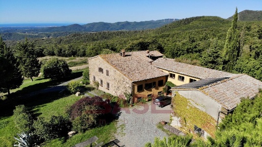 Foto Casale in Via Roma 1, Montecatini Val di Cecina Centro di 1003 m²