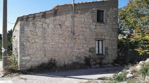 Foto Casale a Ragusa di 120 m² con 5 locali in vendita