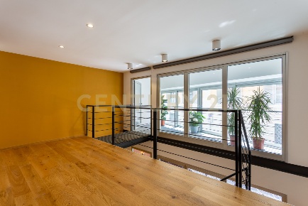 Foto Loft in Via dell'Olmata 30, Roma Colle Oppio di 100 m² con 2 locali