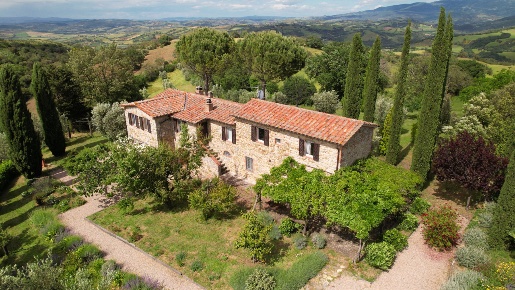 Foto Casale in vicolo dei fossi 2/C, Scansano di 260 m² con 12 locali