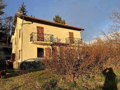 Foto Casale in SP49 62, Sassello di 180 m² con 10 locali in vendita