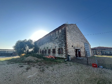 Foto Casale in DESMONTA', Albaredo d'Adige di 550 m² con 15 locali