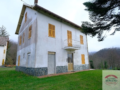 Foto Casale a Urbe Vara Superiore di 300 m² con 9 locali in vendita