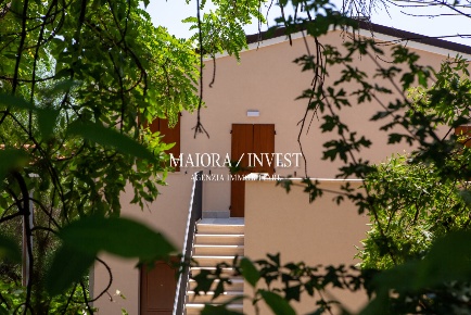 Foto Casale in Contrada Ciafone, Offida di 165 m² con 4 locali in vendita
