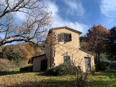 Foto Casale in Località Le Cerbaie snc, Roccastrada di 135 m² con 7 locali