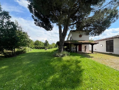 Foto Casale in Località solferine  239, Borgonovo Val Tidone di 263 m²