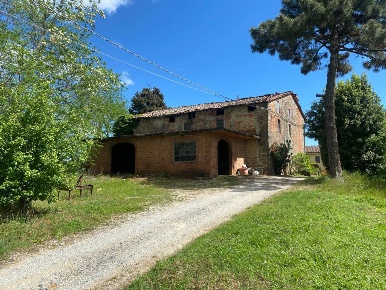 Foto Casale in Via di Palmata 425, Lucca Ponte a Moriano di 700 m²