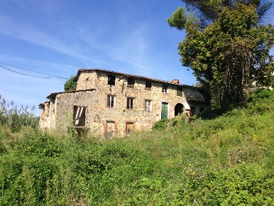 Foto Casale in Via della Maulina 720, Lucca Mutigliano - Torre di 450 m²