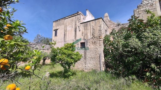 Foto Casale in Via Dott. Saverio Daconto Storico 12, Giovinazzo di 200 m²