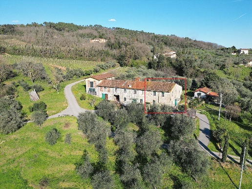 casa indipendente in vendita a Lucca in zona Centro Città