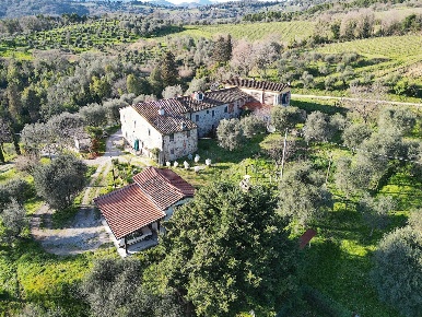 Foto Casale in Traversa V Via della Pieve Santo Stefano, Lucca di 650 m²