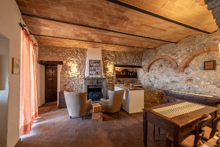 Foto Open space in Via IV Novembre, Capalbio Centro di 65 m² con 3 locali