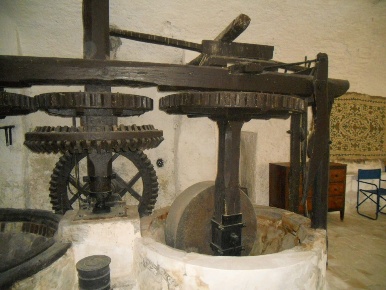 Foto Casale a Castelnuovo Magra Colombiera Molicciara di 500 m² in vendita