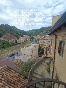 Foto Villa unifamiliare in Mili San Marco, Messina Mili di 150 m²