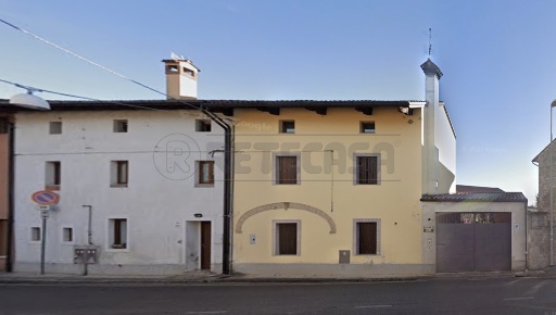 Foto Casale in VIA ROMA 27, Flaibano Centro di 466 m² con 12 locali